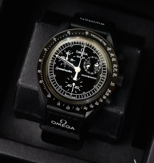 Omega Moonswatch Mission to the Moonphase, Snoopy Omega x Swatch Black