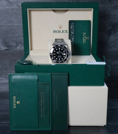Rolex Submariner Black Luxury Men's Watch with Box & Papers