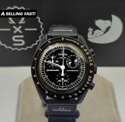 Omega Moonswatch Mission to the Moonphase, Snoopy Omega x Swatch Black