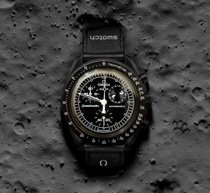 Omega Moonswatch Mission to the Moonphase, Snoopy Omega x Swatch Black
