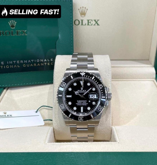 Rolex Submariner Black Luxury Men's Watch with Box & Papers